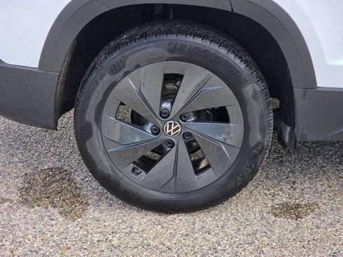 Used 2026 Volkswagen Taos S FWD image 12