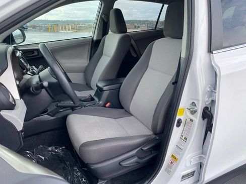 Used 2013 Toyota RAV4 LE AWD/4WD image 16