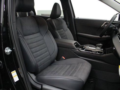 New 2026 Mitsubishi Outlander SE image 19