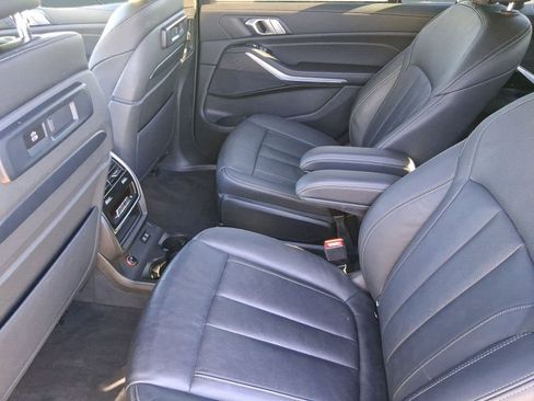Certified 2022 BMW X7 xDrive40i w/ M Sport Package image 14