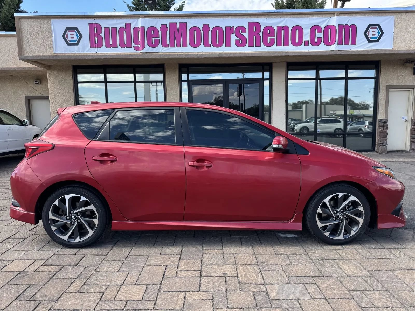 Used 2017 Toyota Corolla iM w/ All-Weather Mat Package FWD image 1