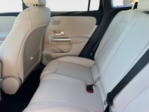 Used 2026 Mercedes-Benz GLA 250 image 14