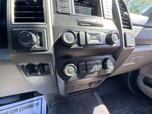Used 2021 Ford F550 4x4 Regular Cab Super Duty image 16