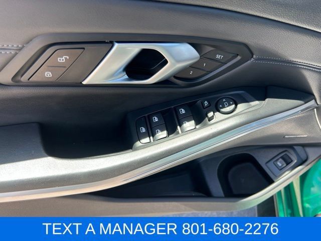 Used 2025 BMW M3 Competition RWD image 18