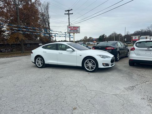 Used 2014 Tesla Model S 60 image 3