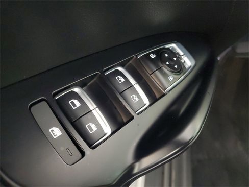 Used 2023 Kia K5 GT-Line image 15