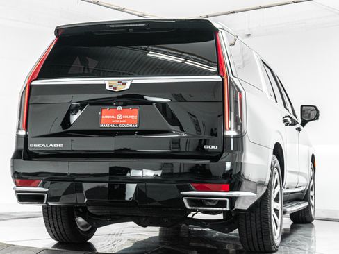 Used 2023 Cadillac Escalade ESV Premium Luxury Platinum AWD/4WD image 9