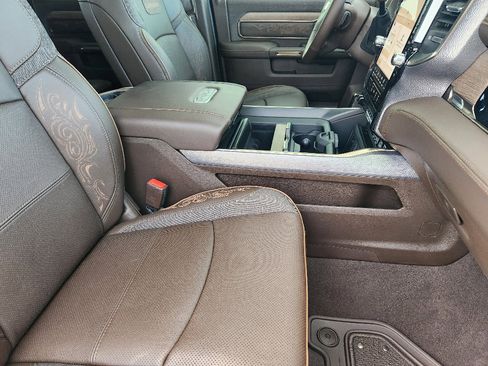 New 2026 RAM 2500 Limited image 10