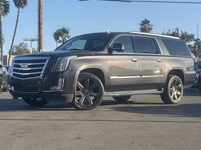 Used 2016 Cadillac Escalade ESV Luxury