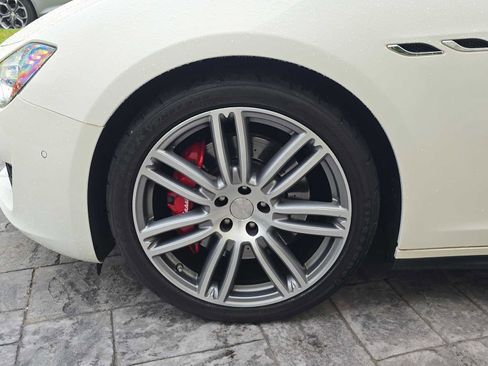 Used 2019 Maserati Ghibli S Q4 AWD/4WD image 8