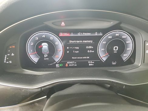 Used 2023 Audi Q8 Premium Plus w/ Premium Plus Package AWD/4WD image 30