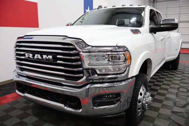 Used 2022 RAM 3500 Limited AWD/4WD image 3