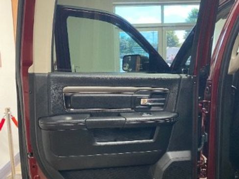 Used 2018 RAM 2500 Big Horn w/ Sport Appearance Group AWD/4WD image 7