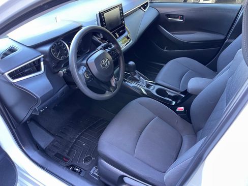 Used 2020 Toyota Corolla LE w/ Carpet Mat Package (TMS) image 12