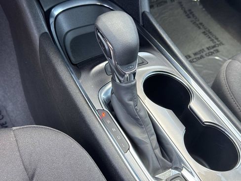 Used 2023 Chevrolet Malibu LT FWD image 18
