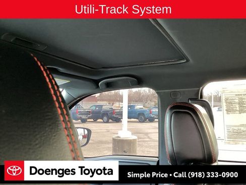 Used 2024 Nissan Frontier PRO-4X w/ Pro Premium Package image 14