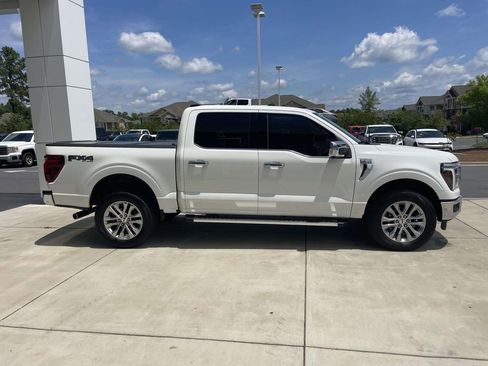 Used 2025 Ford F150 Lariat w/ Equipment Group 501A Mid AWD/4WD image 5