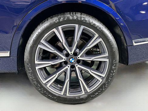 Certified 2022 BMW X7 xDrive40i w/ Premium Package image 32