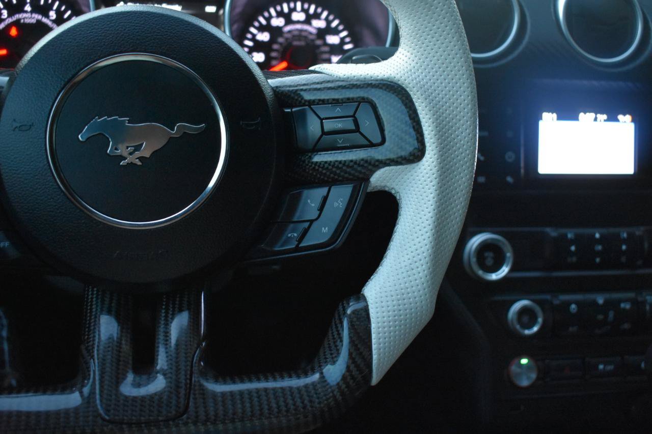 Used 2019 Ford Mustang Coupe RWD image 28