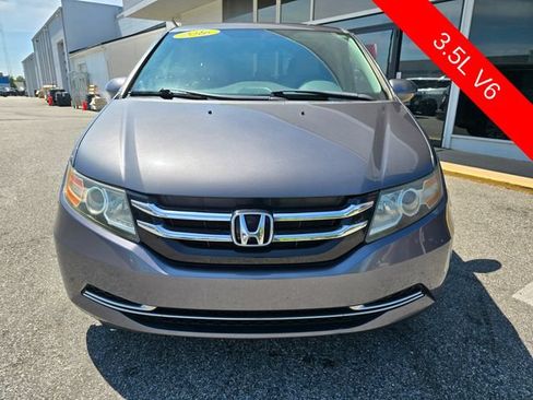 Used 2016 Honda Odyssey SE image 4