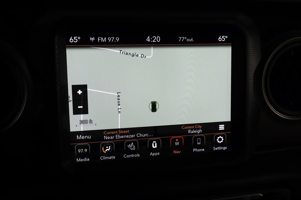 Used 2023 Jeep Wrangler Unlimited w/ Sun & Screen Package AWD/4WD image 39