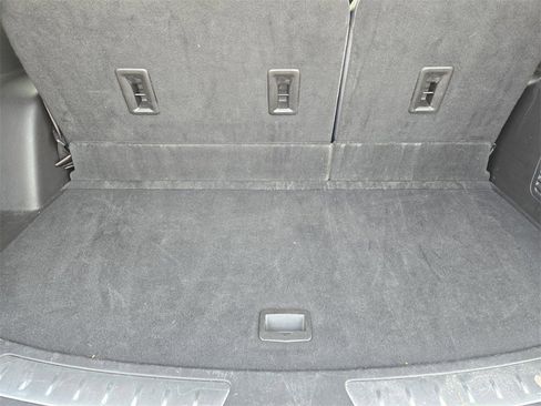 Used 2024 Buick Enclave Premium image 27