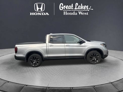 Used 2024 Honda Ridgeline Sport image 9