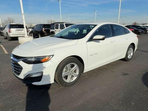 Used 2023 Chevrolet Malibu LS w/ Driver Confidence Package image 4