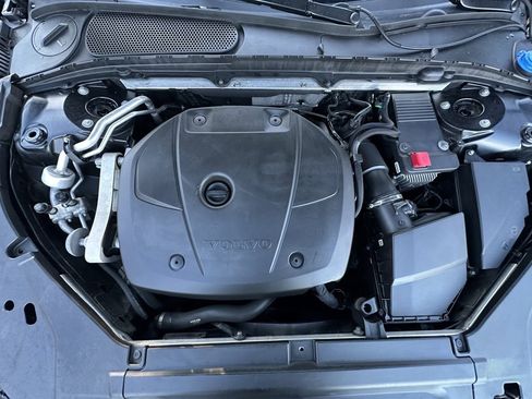Used 2018 Volvo V90 T5 Cross Country w/ Convenience Package image 26