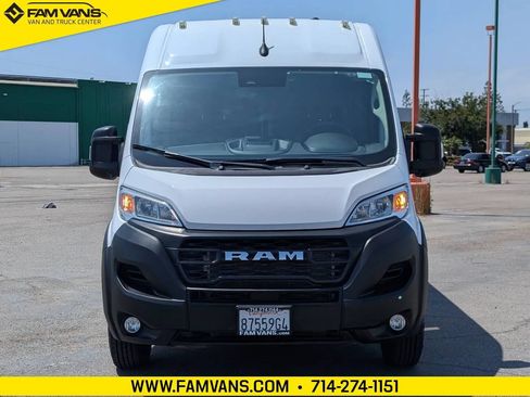 Used 2026 RAM ProMaster 2500 w/ Convenience Group FWD image 2