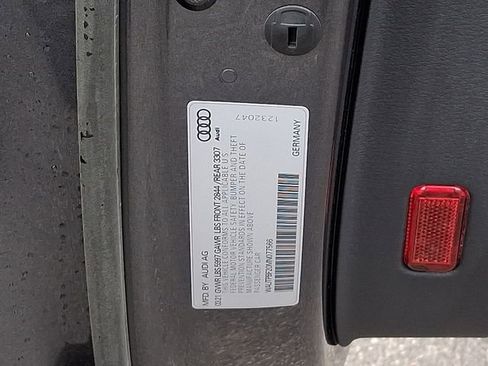 Used 2021 Audi A7 e Premium Plus w/ Executive Package image 33