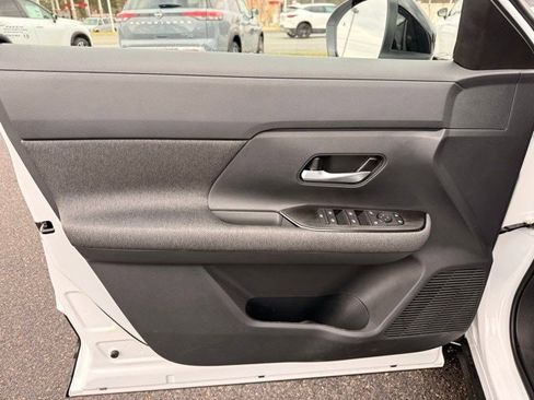 New 2026 Nissan Kicks SV w/ Cold Weather Package image 10