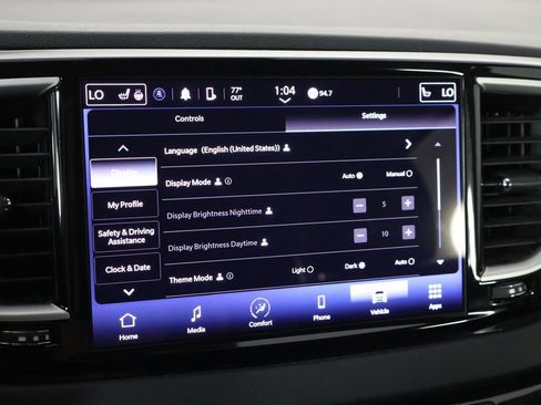 Used 2023 Chrysler Pacifica Touring-L FWD image 34