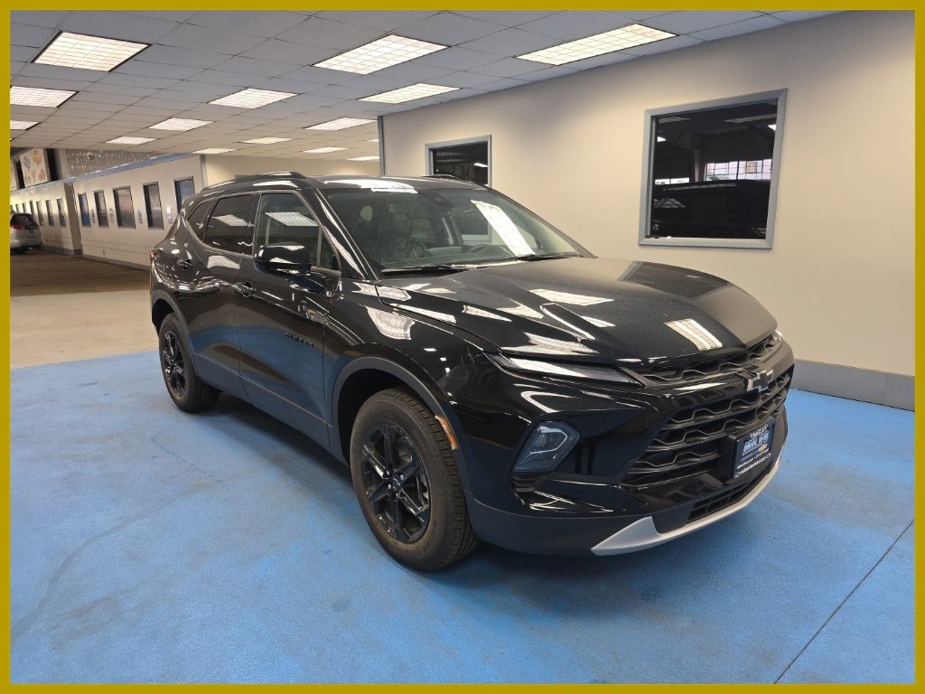 New 2026 Chevrolet Blazer LT w/ Convenience Package FWD image 1