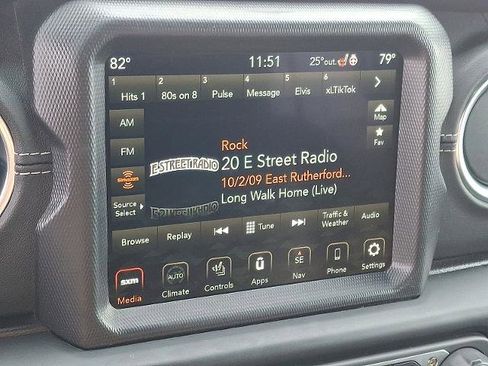 Used 2022 Jeep Wrangler Unlimited Sahara w/ Cold Weather Group image 17