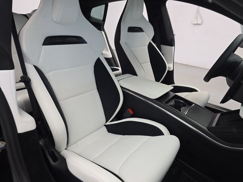 Used 2024 Tesla Model S Plaid AWD/4WD image 10
