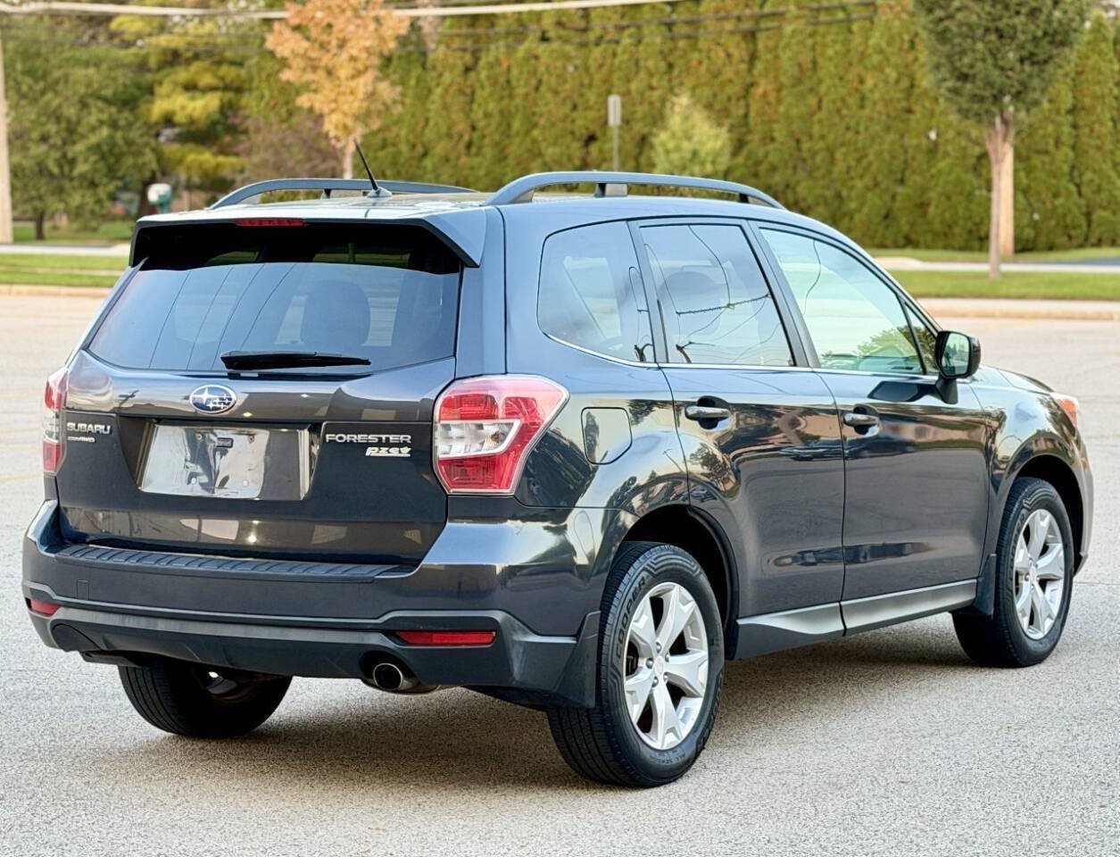 Used 2014 Subaru Forester 2.5i Limited AWD/4WD image 5