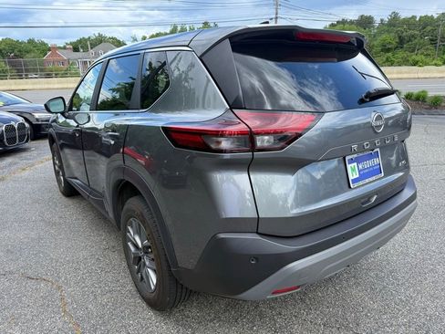 Used 2023 Nissan Rogue S AWD/4WD image 2