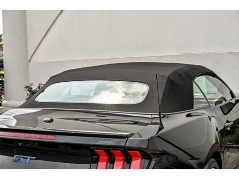 Used 2025 Ford Mustang GT Premium RWD image 16