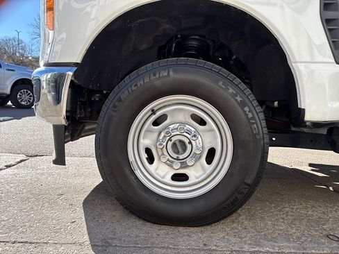 Certified 2023 Ford F250 XL image 32