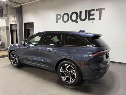 Used 2024 Lincoln Nautilus Premier w/ Equipment Group 102A image 6