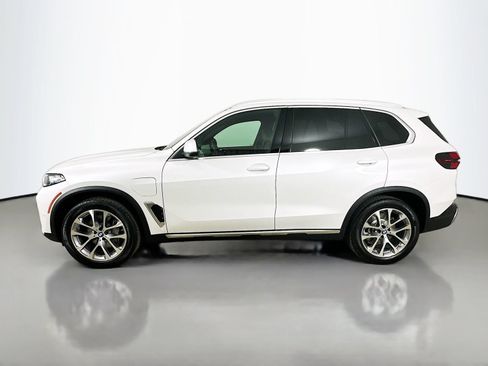 New 2026 BMW X5 xDrive50e w/ Premium Package AWD/4WD image 8
