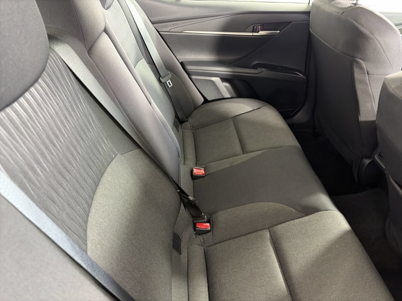 Used 2025 Toyota Camry LE FWD image 23