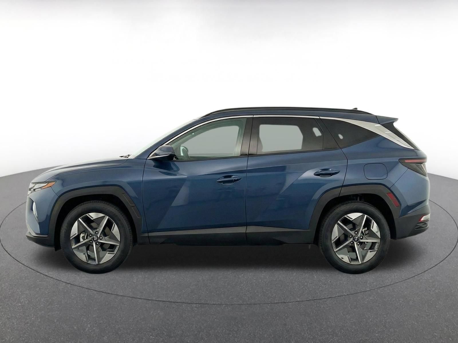 Used 2025 Hyundai Tucson SEL FWD image 4