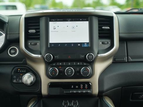 Used 2022 RAM 1500 Laramie AWD/4WD image 28