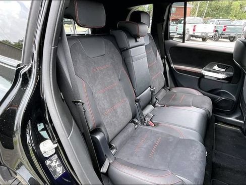 Used 2024 Mercedes-Benz GLB 250 image 20