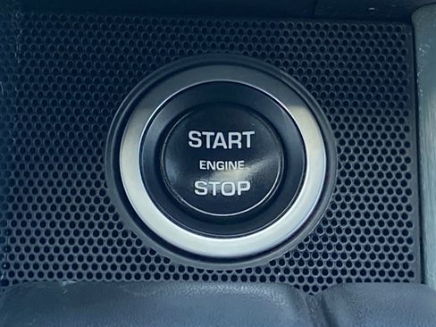 Used 2019 Land Rover Range Rover HSE AWD/4WD image 24