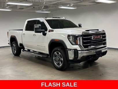 New 2025 GMC Sierra 2500 SLT