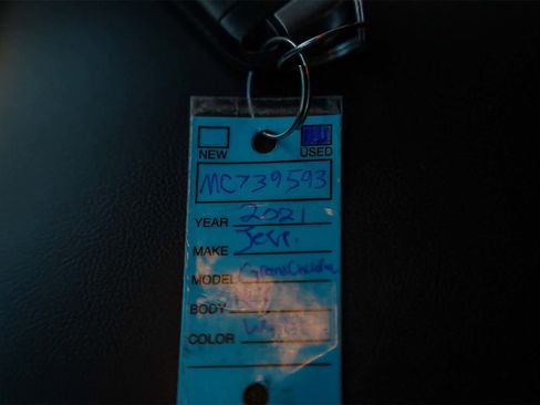 Used 2021 Jeep Grand Cherokee Limited X image 25