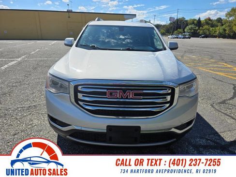 Used 2017 GMC Acadia SLE image 8
